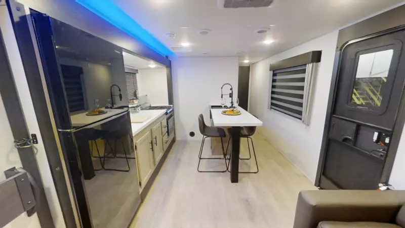 27LHBL Floorplan Main Room