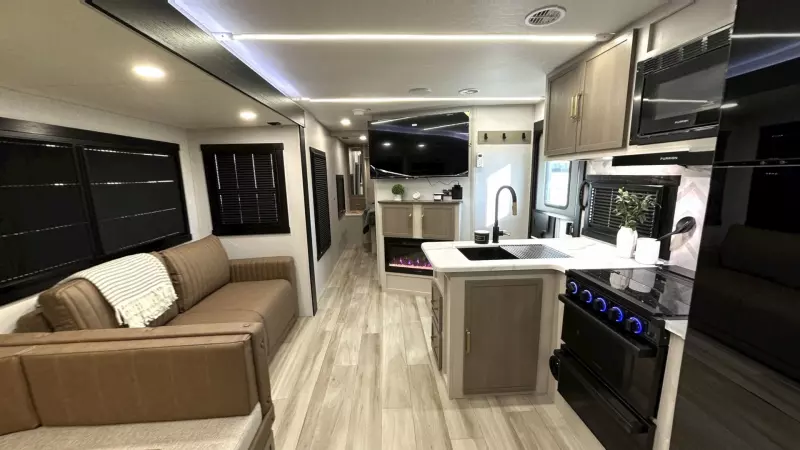 314BUD Floorplan Main Room