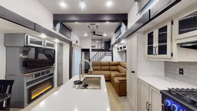 420LFT Floorplan Main Room